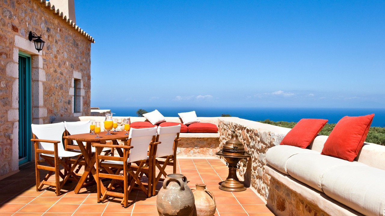 Photo of Patio Balcony in Omales