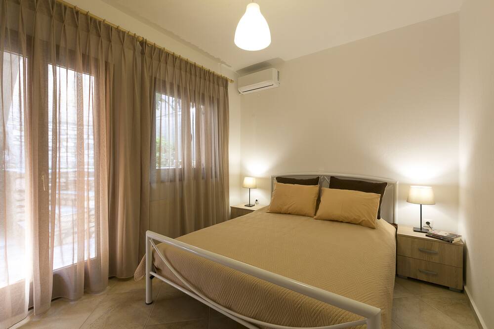 Photo of Bedroom in Ouranoupoli