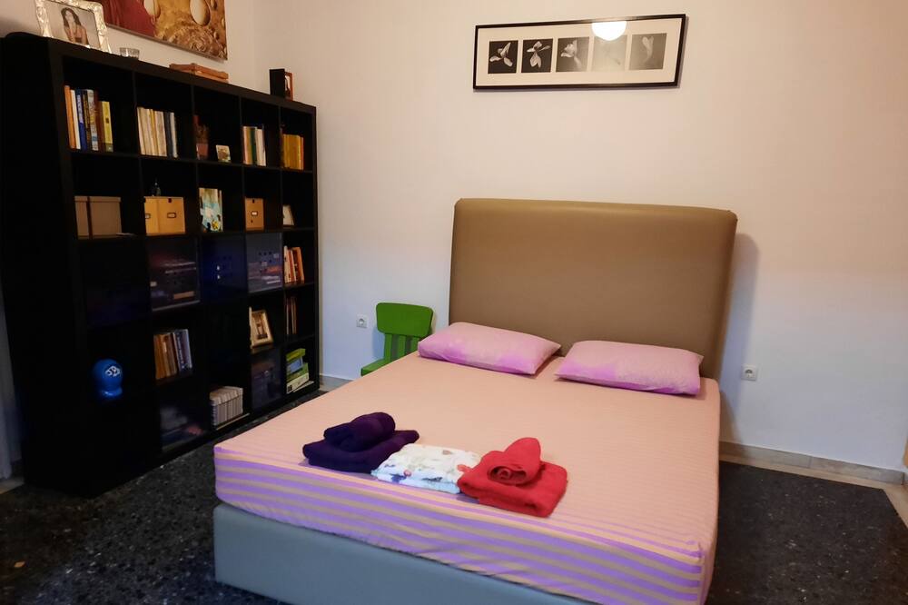 Photo of Bedroom in Nea Smirni