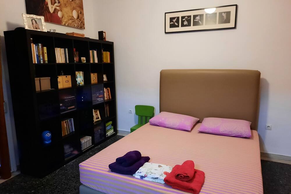 Photo of Bedroom in Nea Smirni