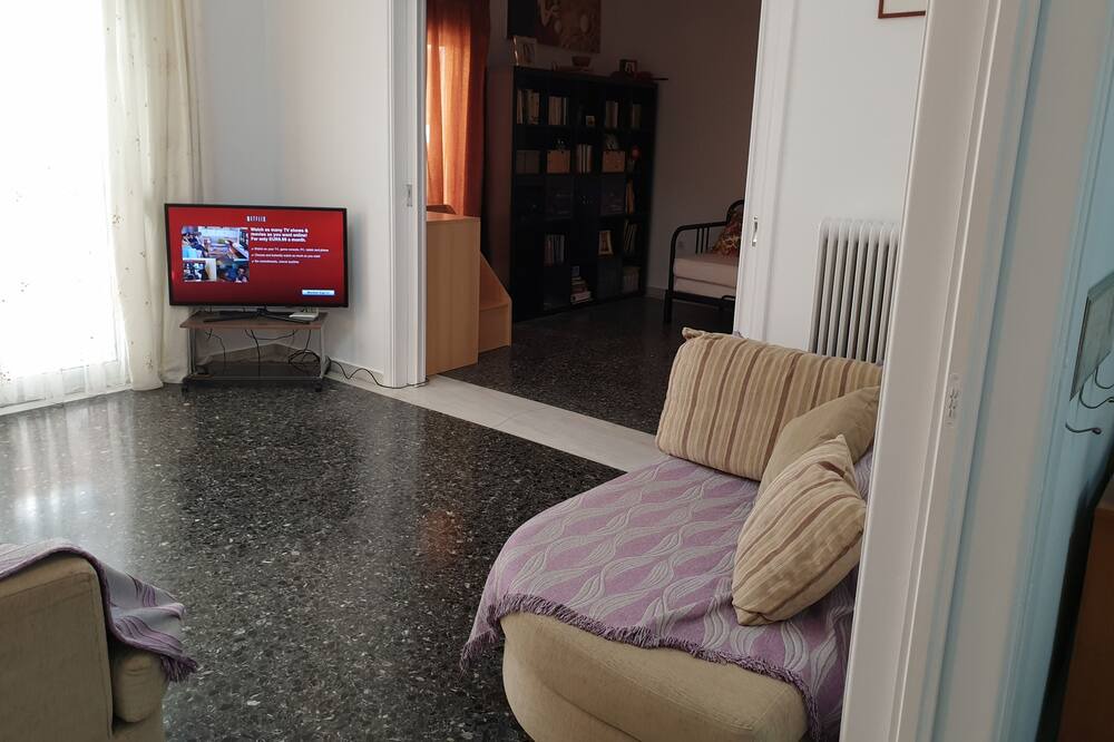 Photo of Livingroom in Nea Smirni