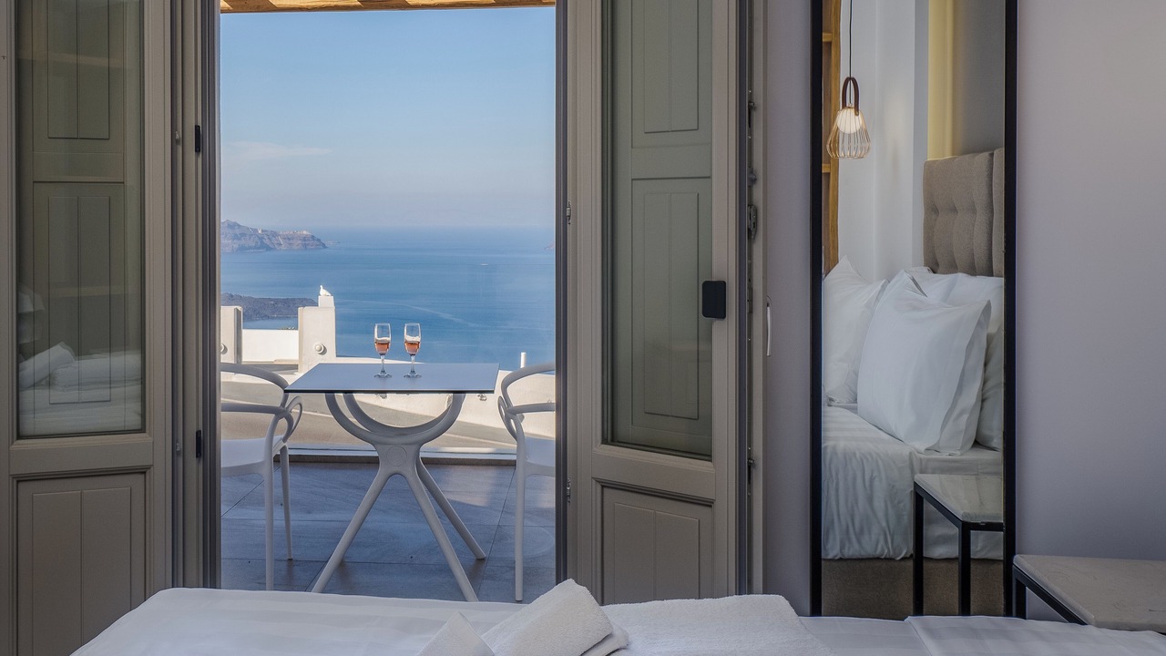 Photo of Bedroom in Santorini