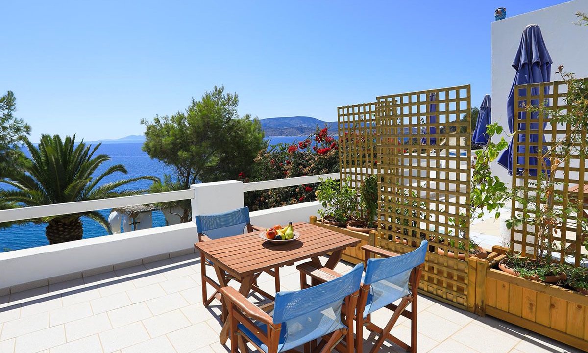 Photo of Patio Balcony in Schinoussa Town