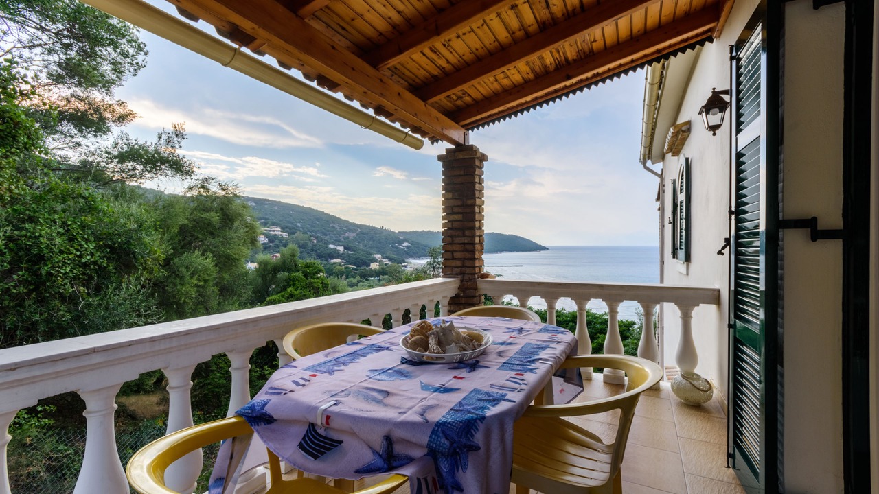 Photo of Patio Balcony in Apraos