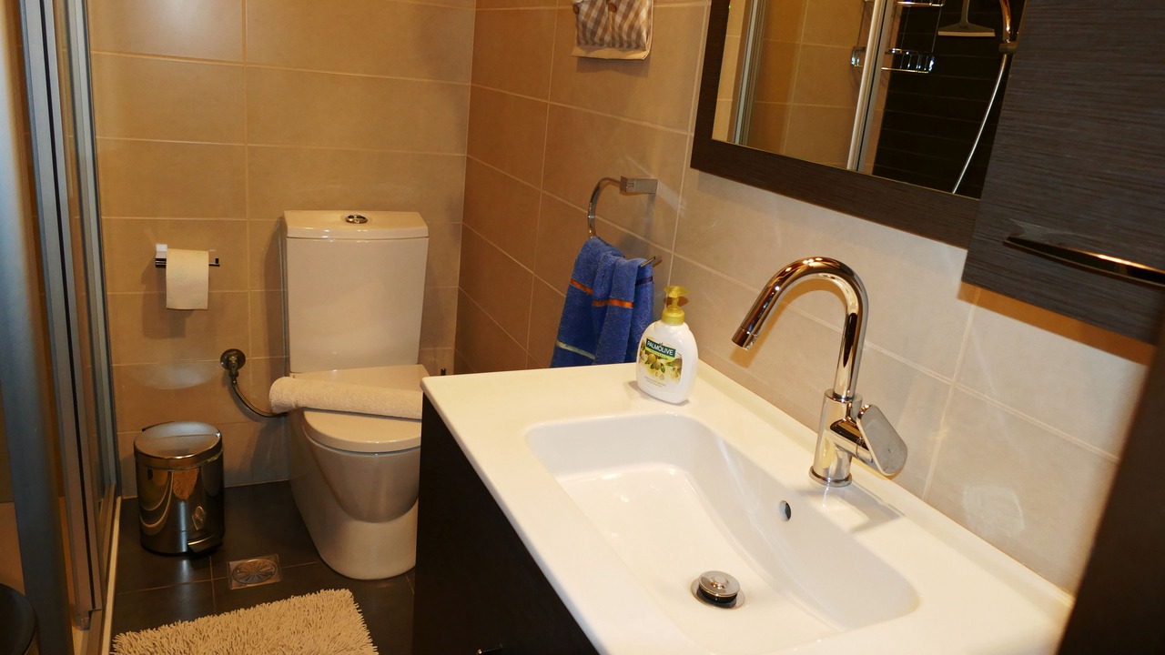 Photo of Bathroom in Marathon