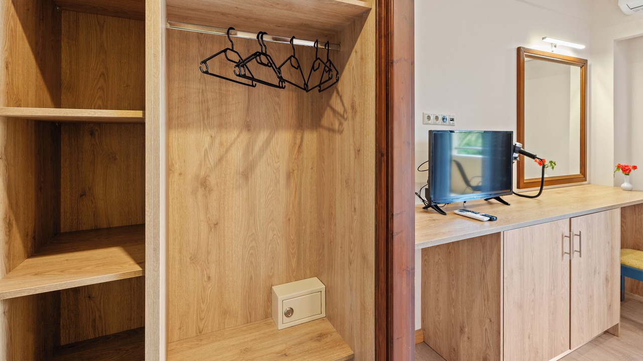 Photo of Bedroom in Tzavros