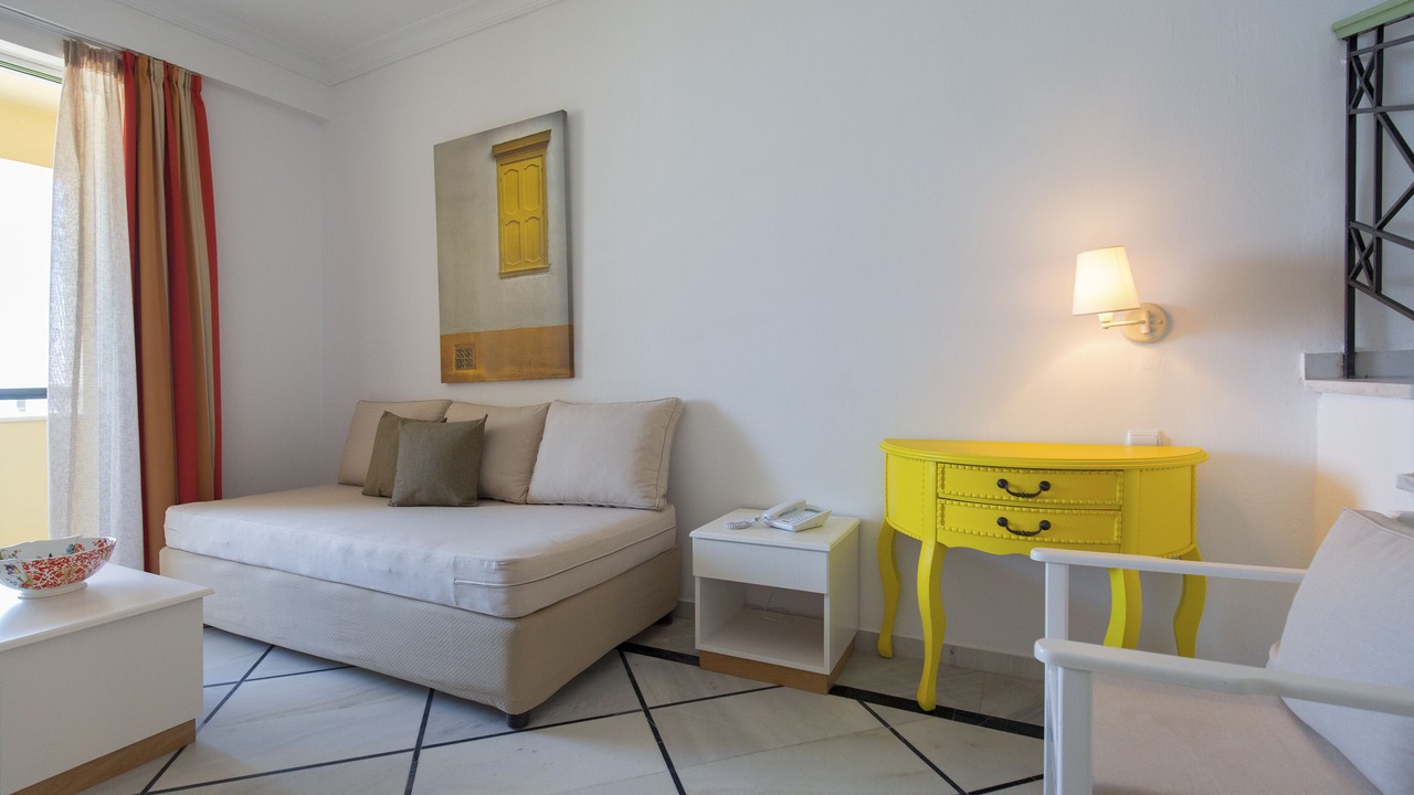 Photo of Bedroom in Karlovassi