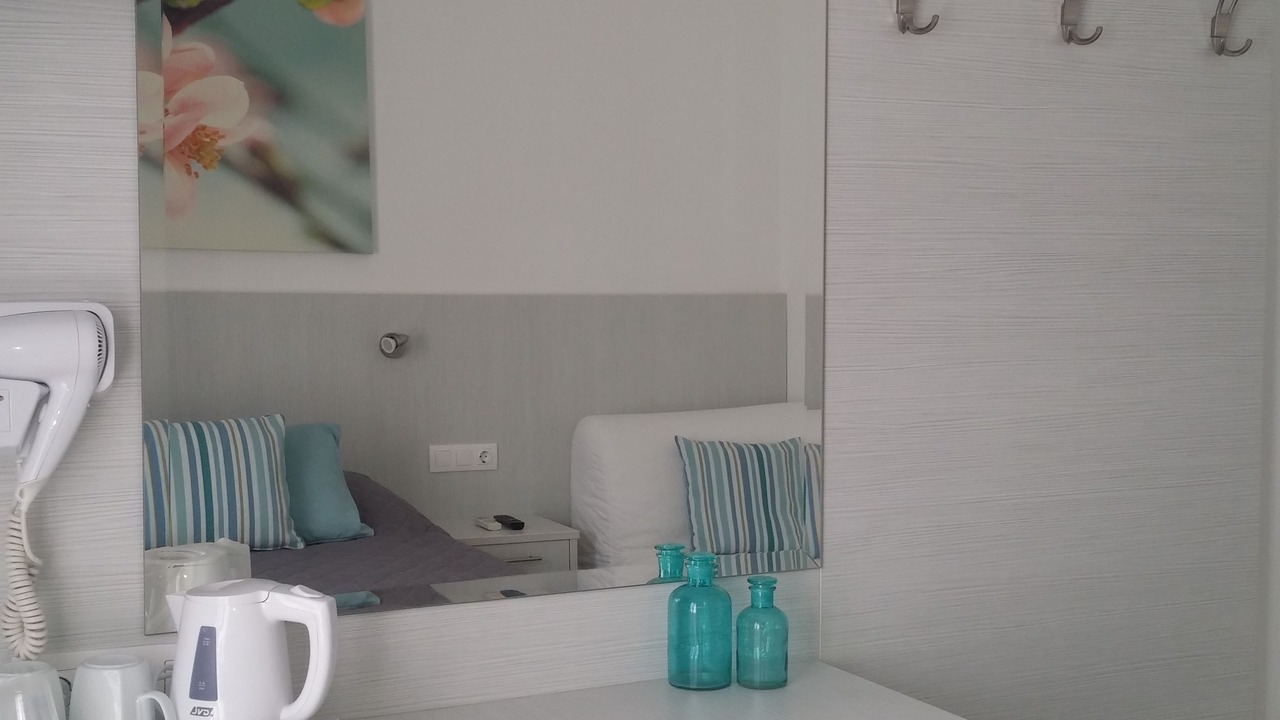Photo of Bedroom in Ios Town