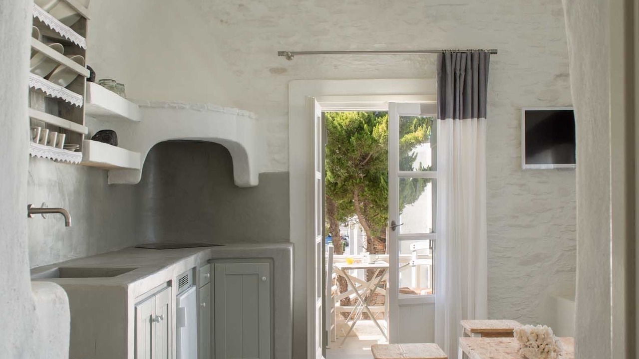 Photo of Bedroom in Ios Town