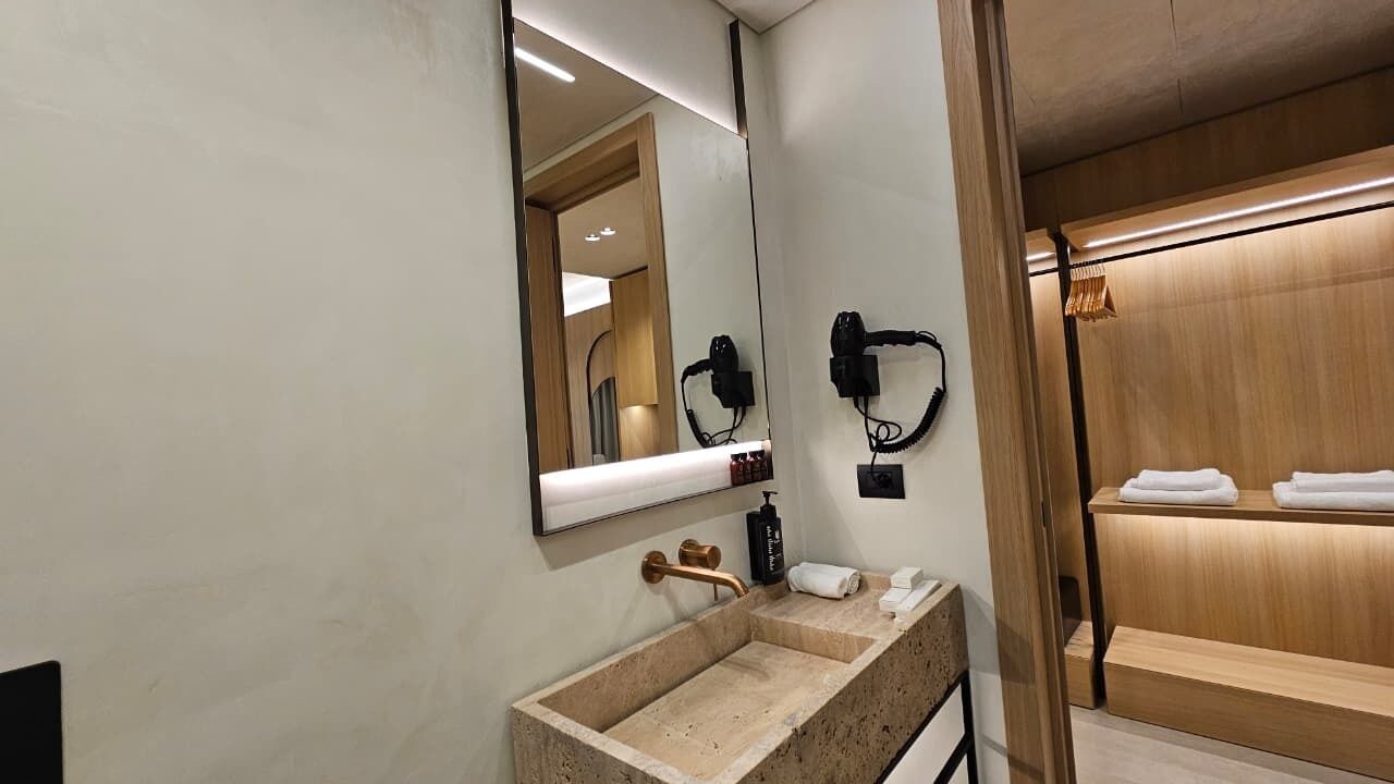 Photo of Bathroom in Qender