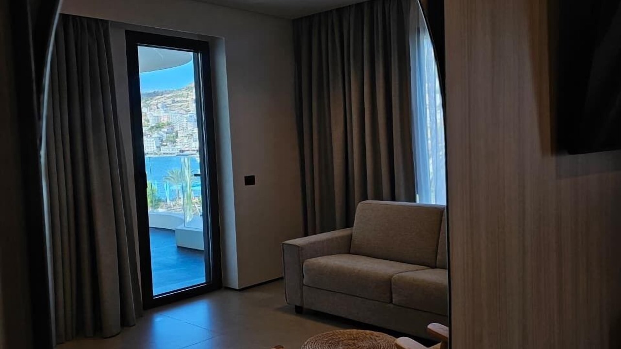 Photo of Livingroom in Qender