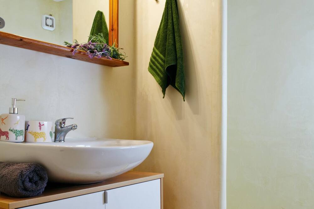Photo of Bathroom in Kea