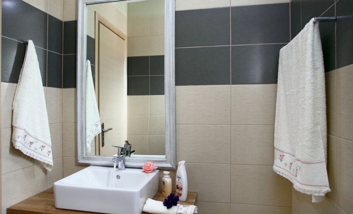 Photo of Bathroom in Perigiali