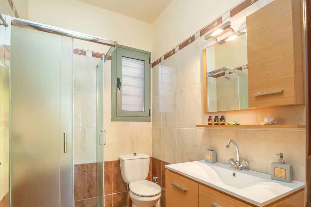 Photo of Bathroom in Karavados