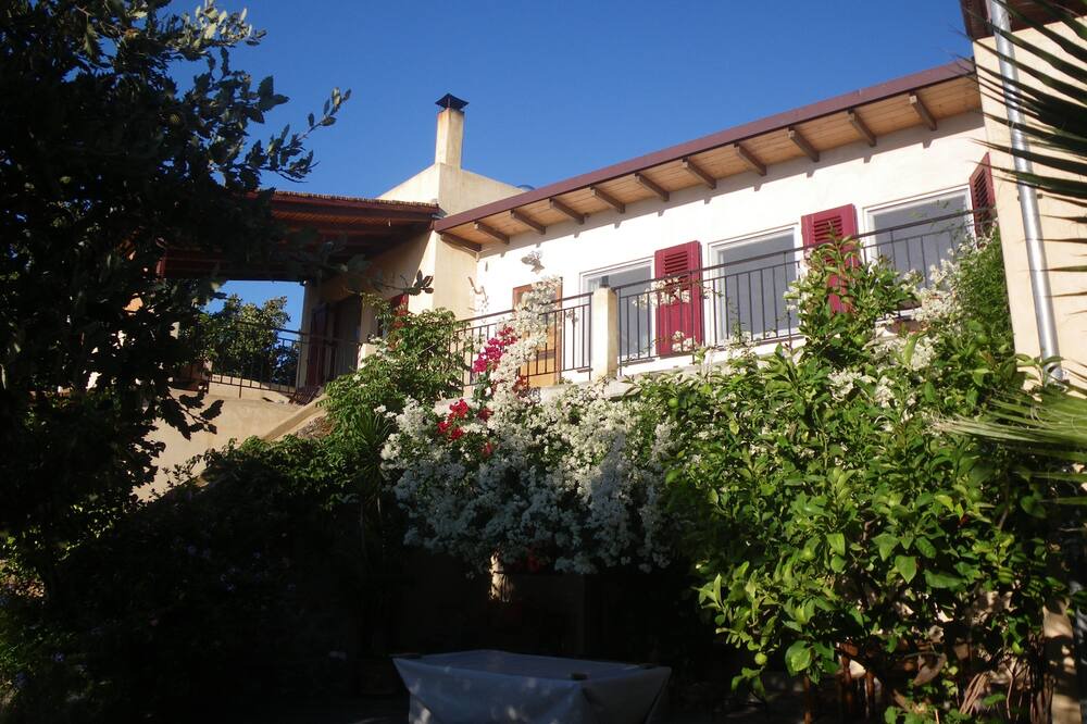 Photo of Outdoor in Skoutari