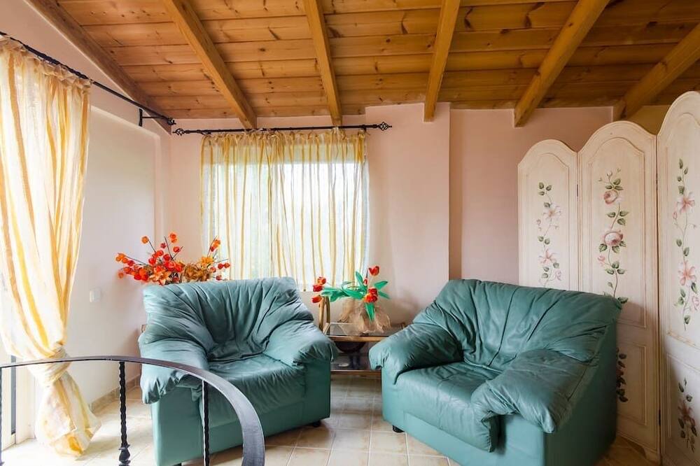 Photo of Livingroom in Skotino