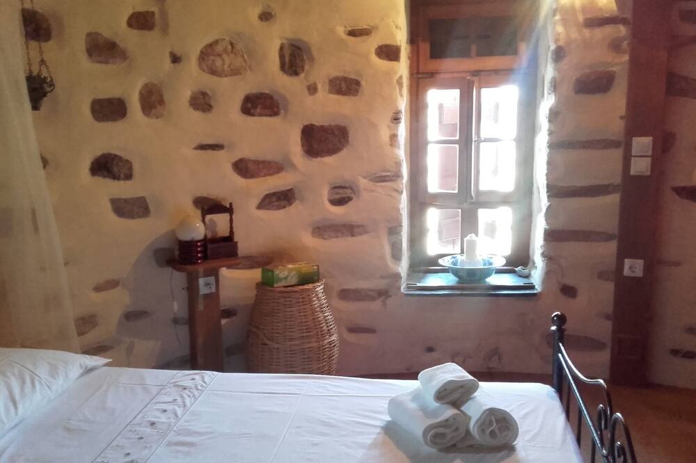 Photo of Bedroom in Lefkes