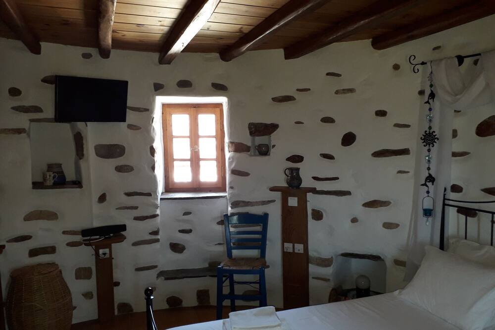 Photo of Bedroom in Lefkes