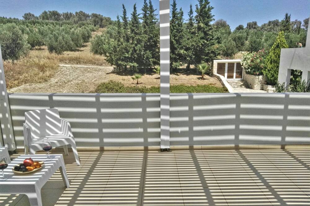 Photo of Patio Balcony in Adele