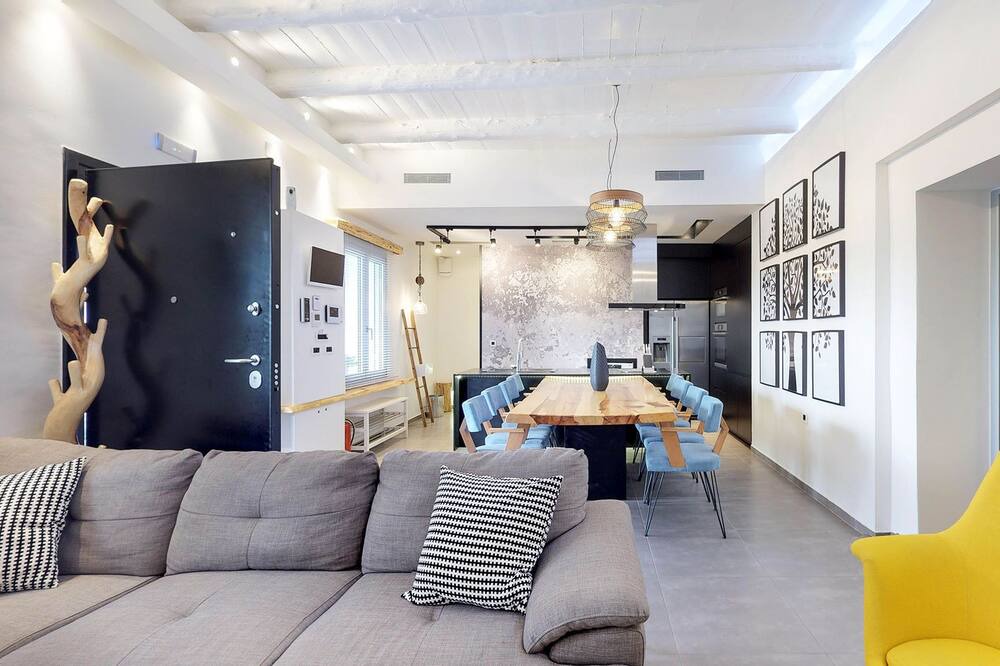 Photo of Livingroom in Vamos