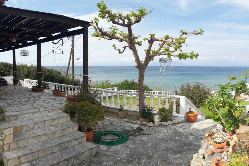 Photo of Patio Balcony in Kato Achaia
