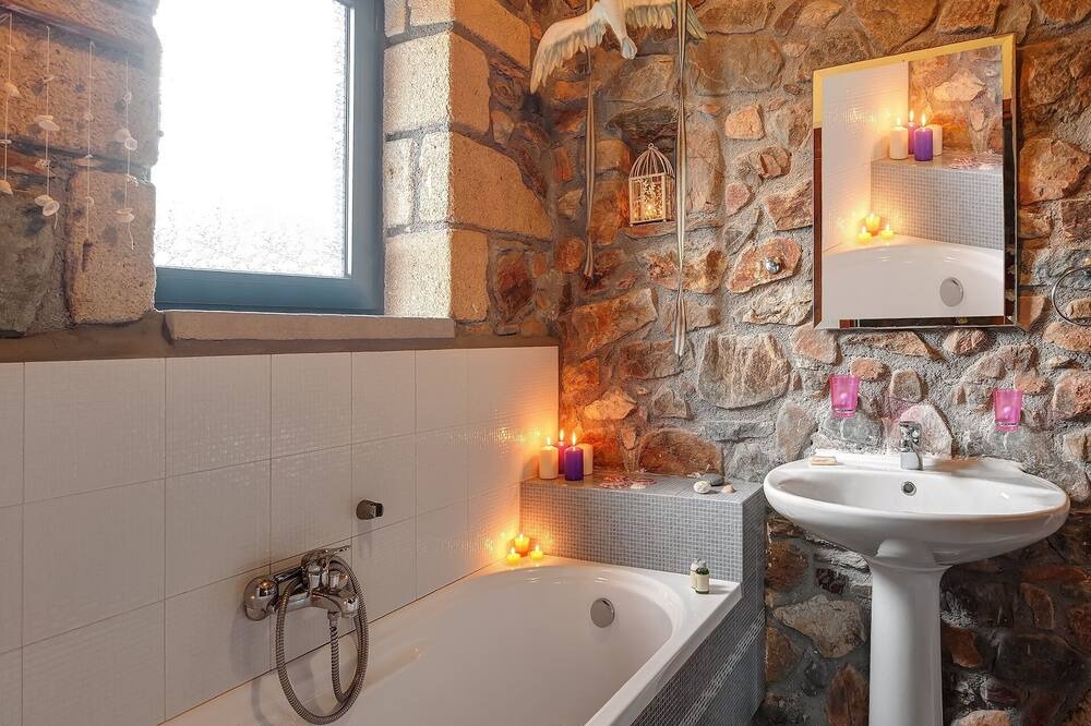 Photo of Bathroom in Livadia