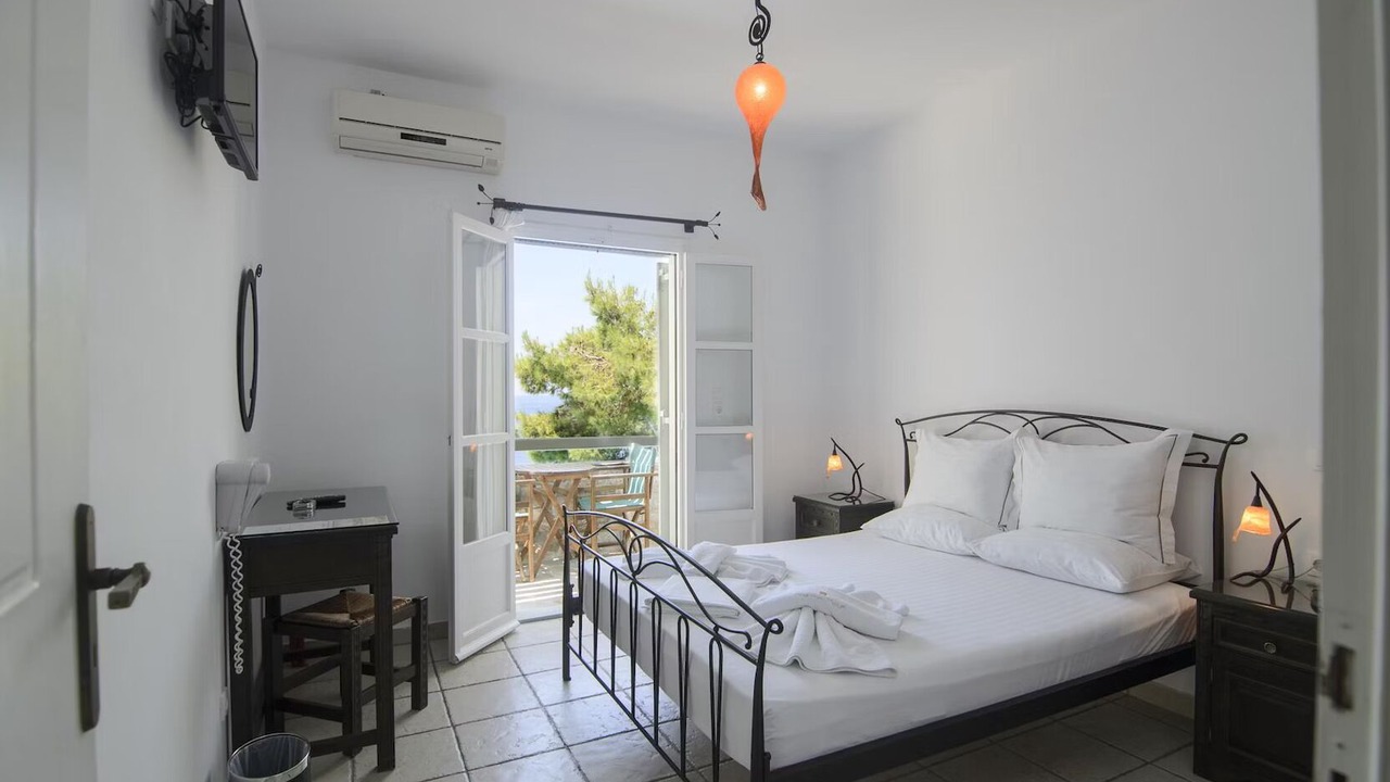 Photo of Bedroom in Aegiali