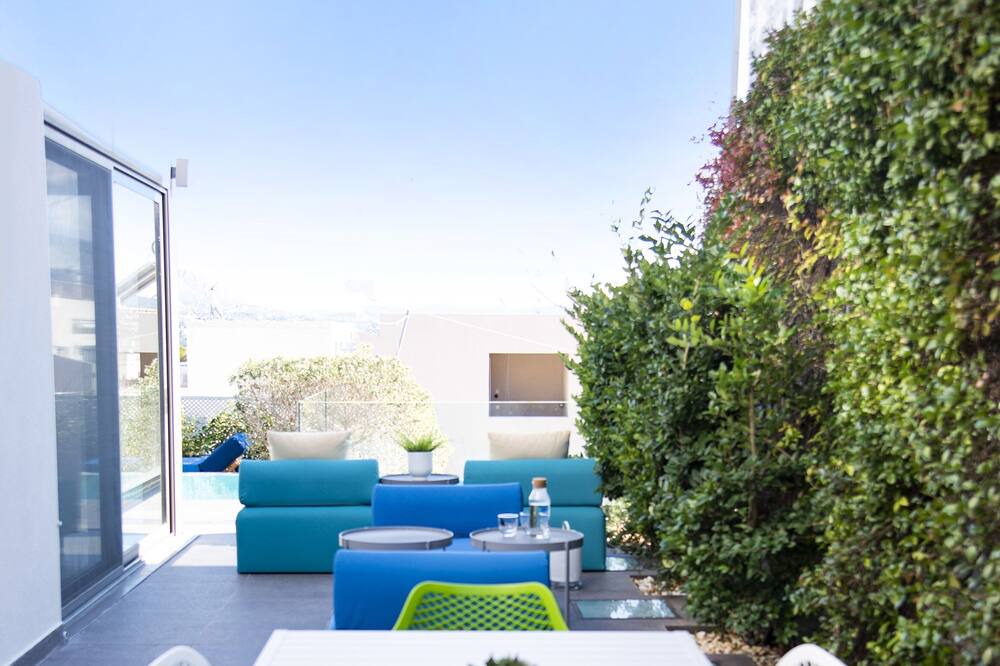 Photo of Patio Balcony in Saronikos