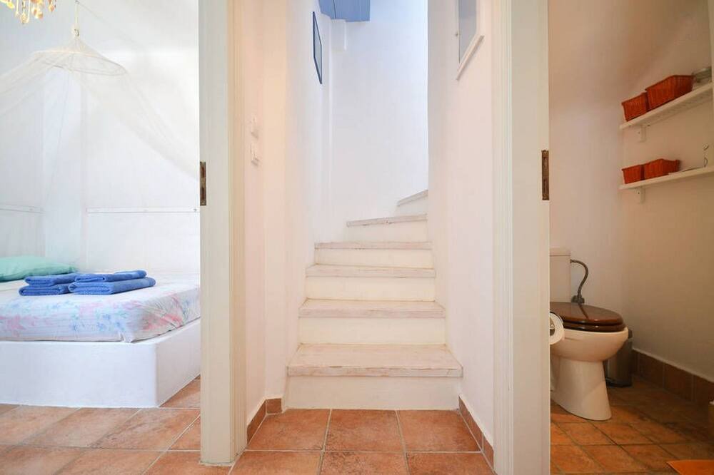 Photo of Bedroom in Faros Armenistis
