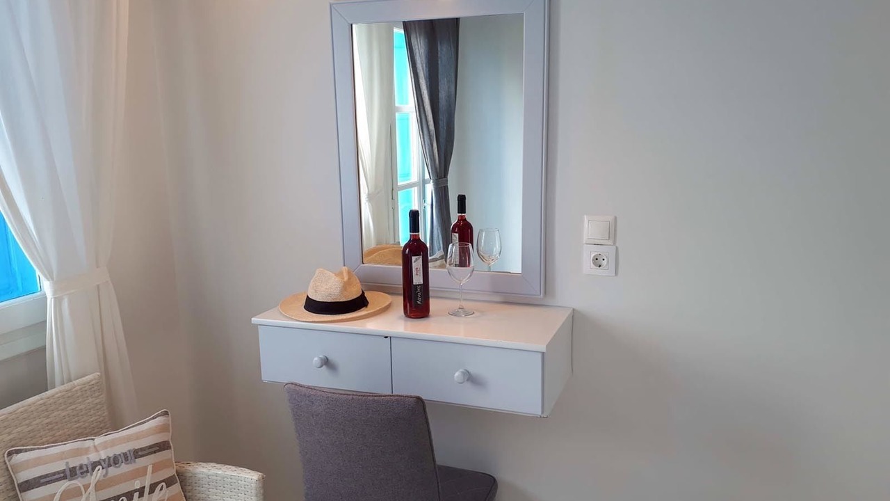 Photo of Bedroom in Ios