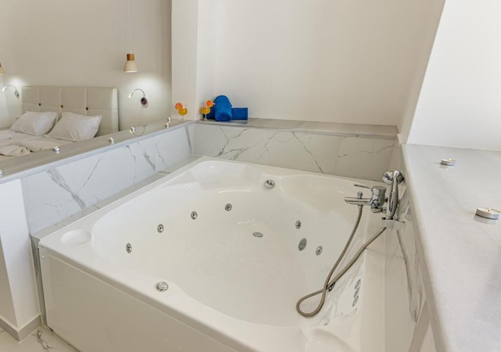 Photo of Bathroom in Limnionas