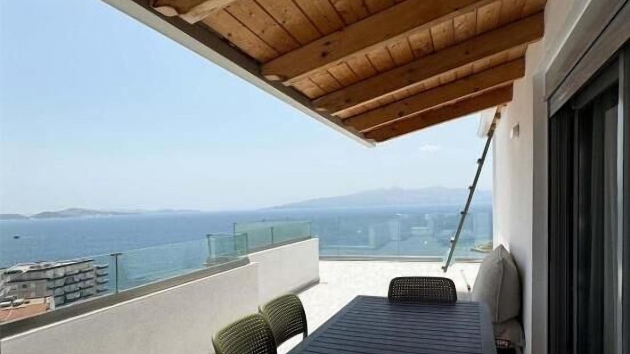 Photo of Patio Balcony in Kodrra