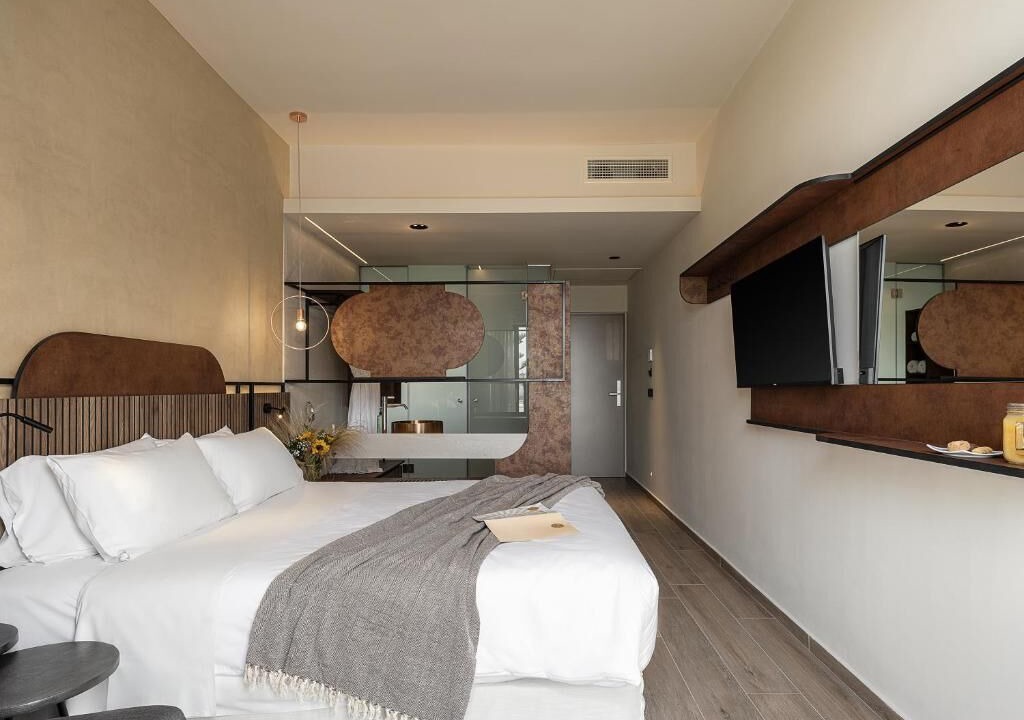 Photo of Bedroom in Platanias Town