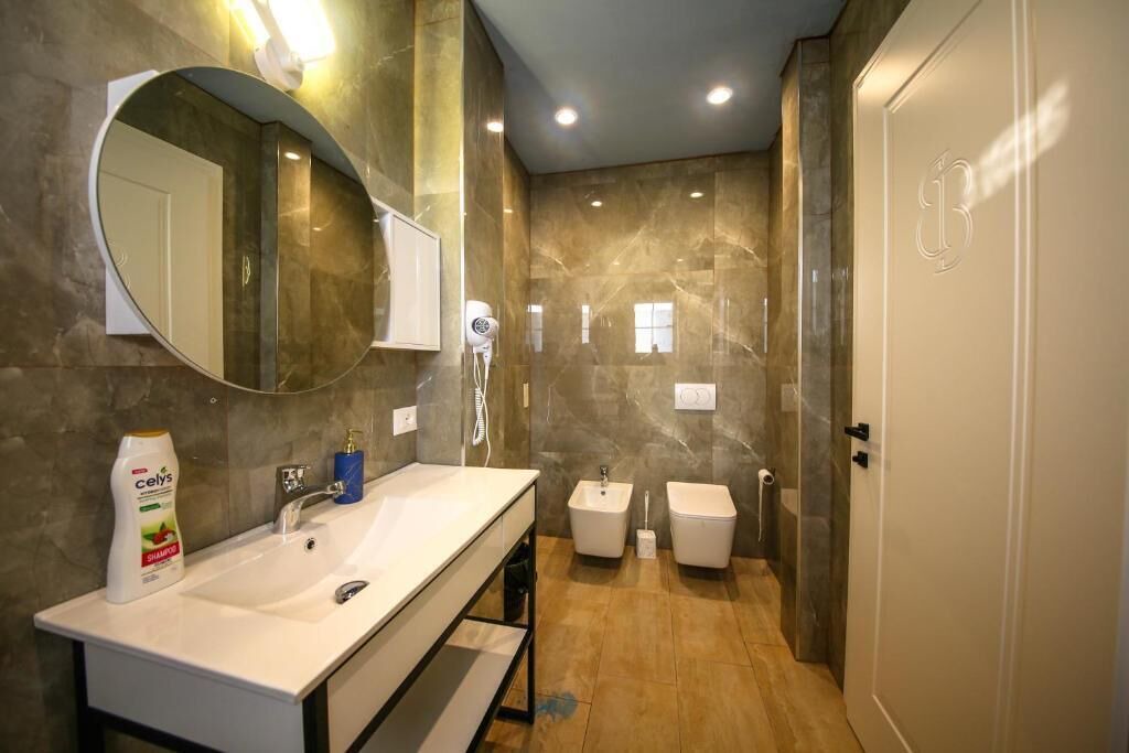 Photo of Bathroom in Vlore