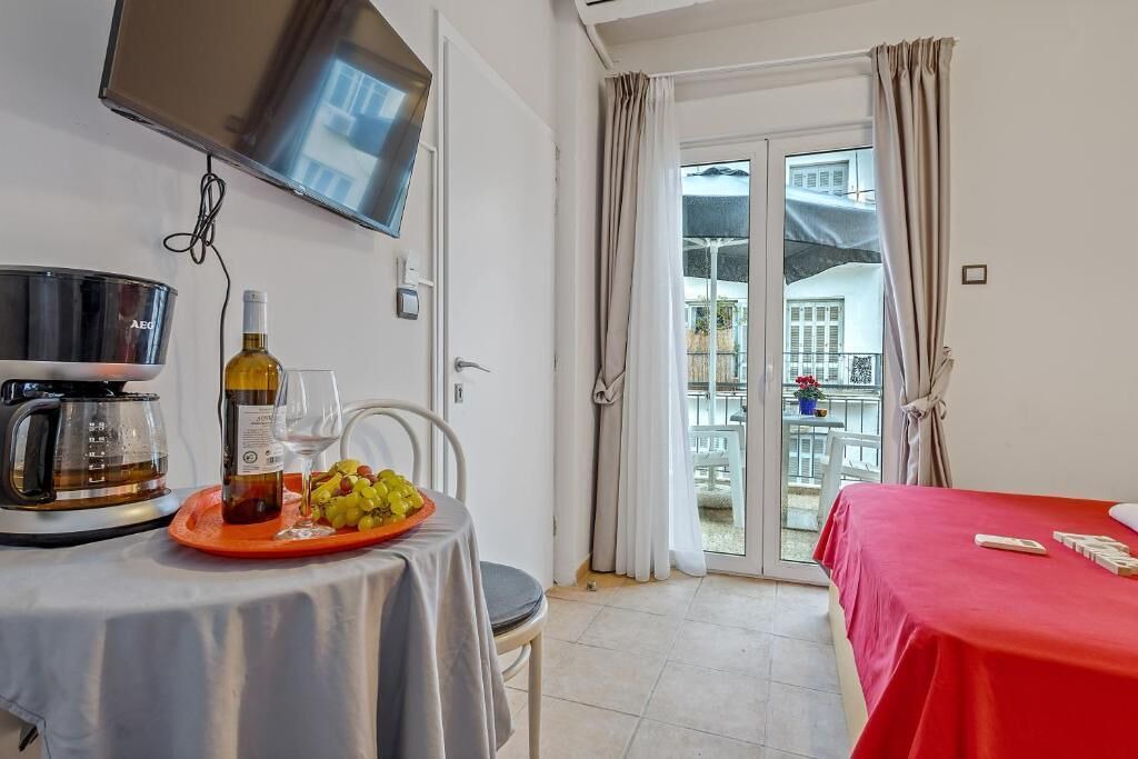 Photo of Bedroom in Platia Viktorias