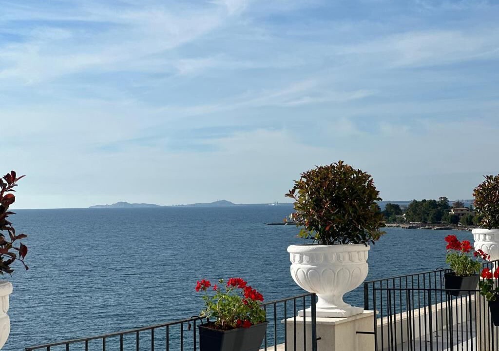 Photo of Patio Balcony in Radhime