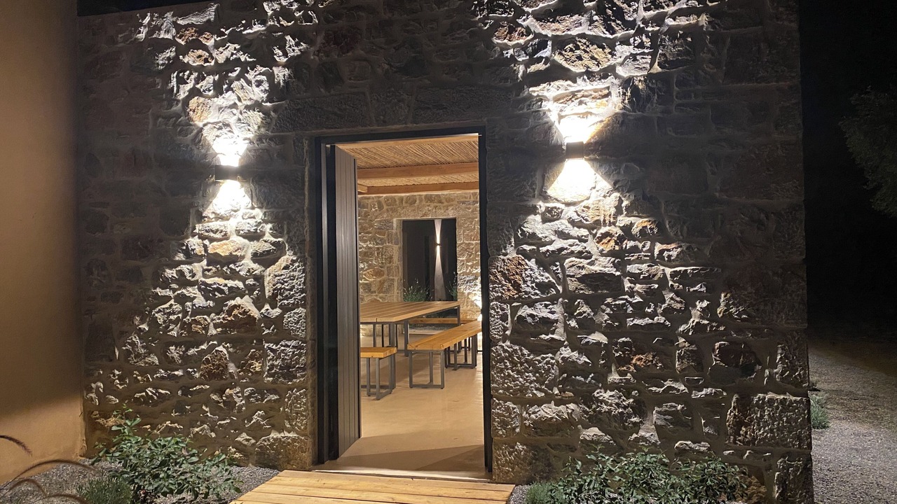 Photo of Outdoor in Karvelas