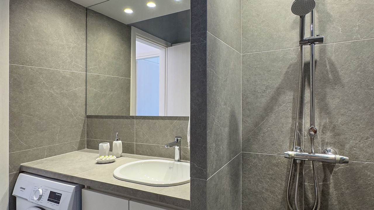 Photo of Bathroom in Folegandros Town