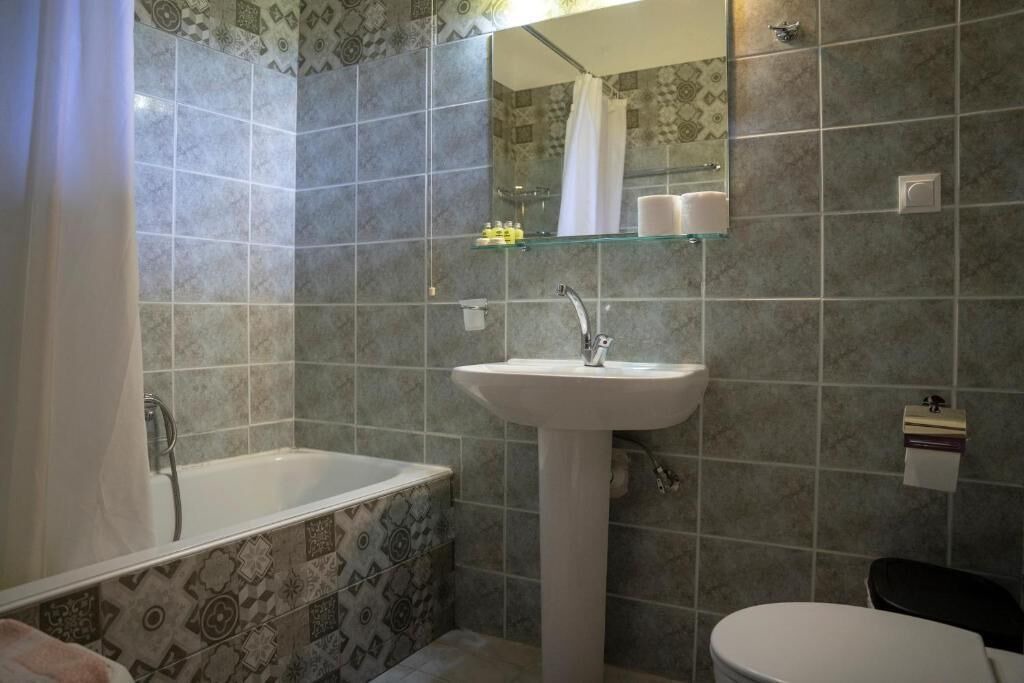 Photo of Bathroom in Kalambaka