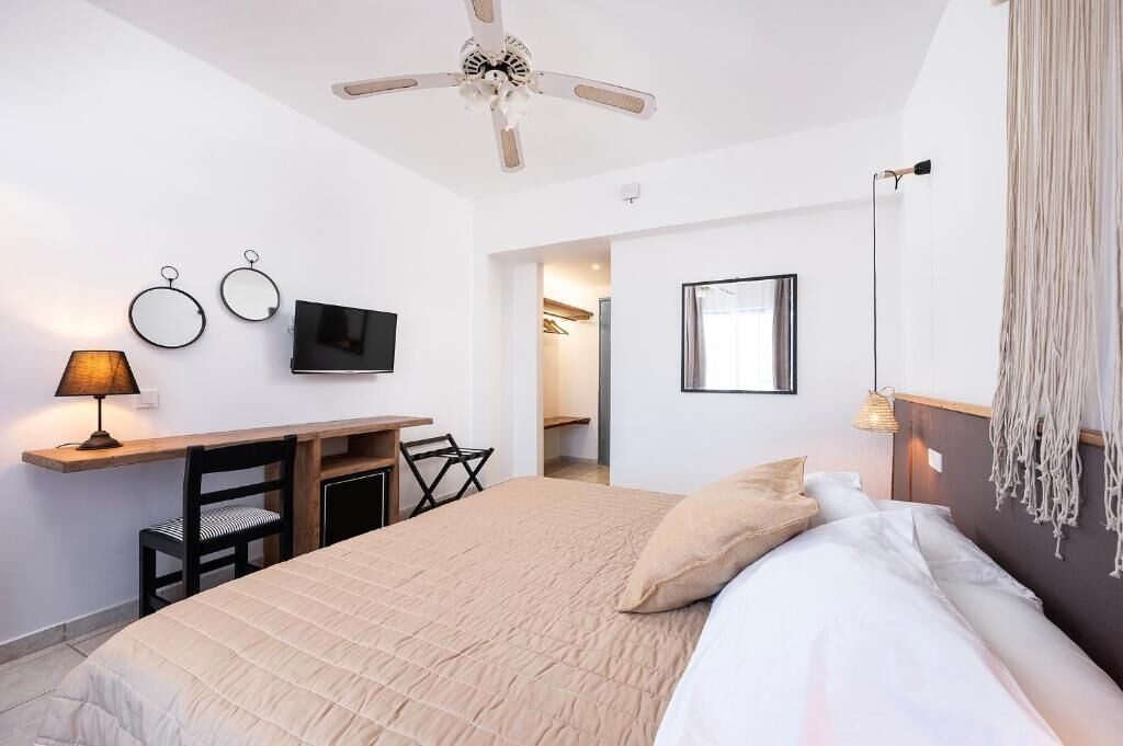 Photo of Bedroom in Marmari