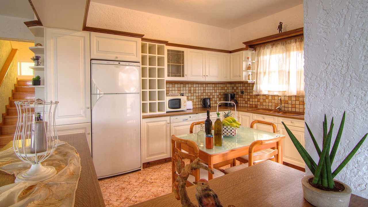 Photo of Kitchen in Adelianos Kampos