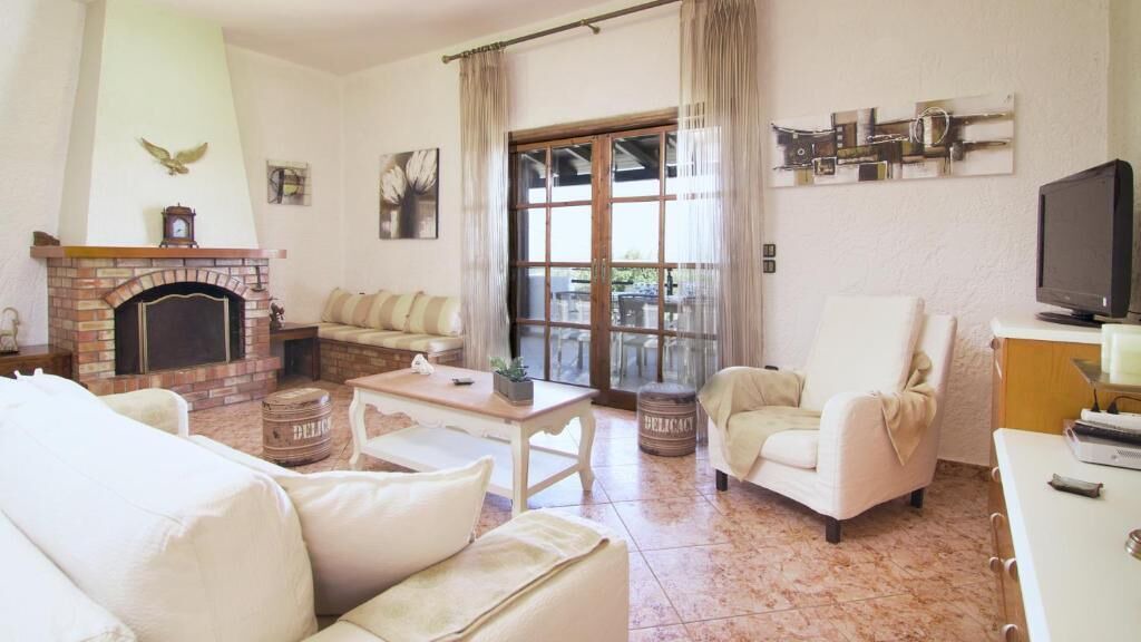 Photo of Outdoor in Adelianos Kampos