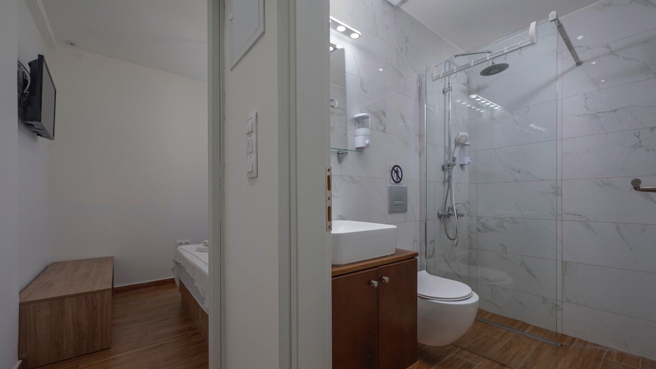 Photo of Bathroom in Flogita