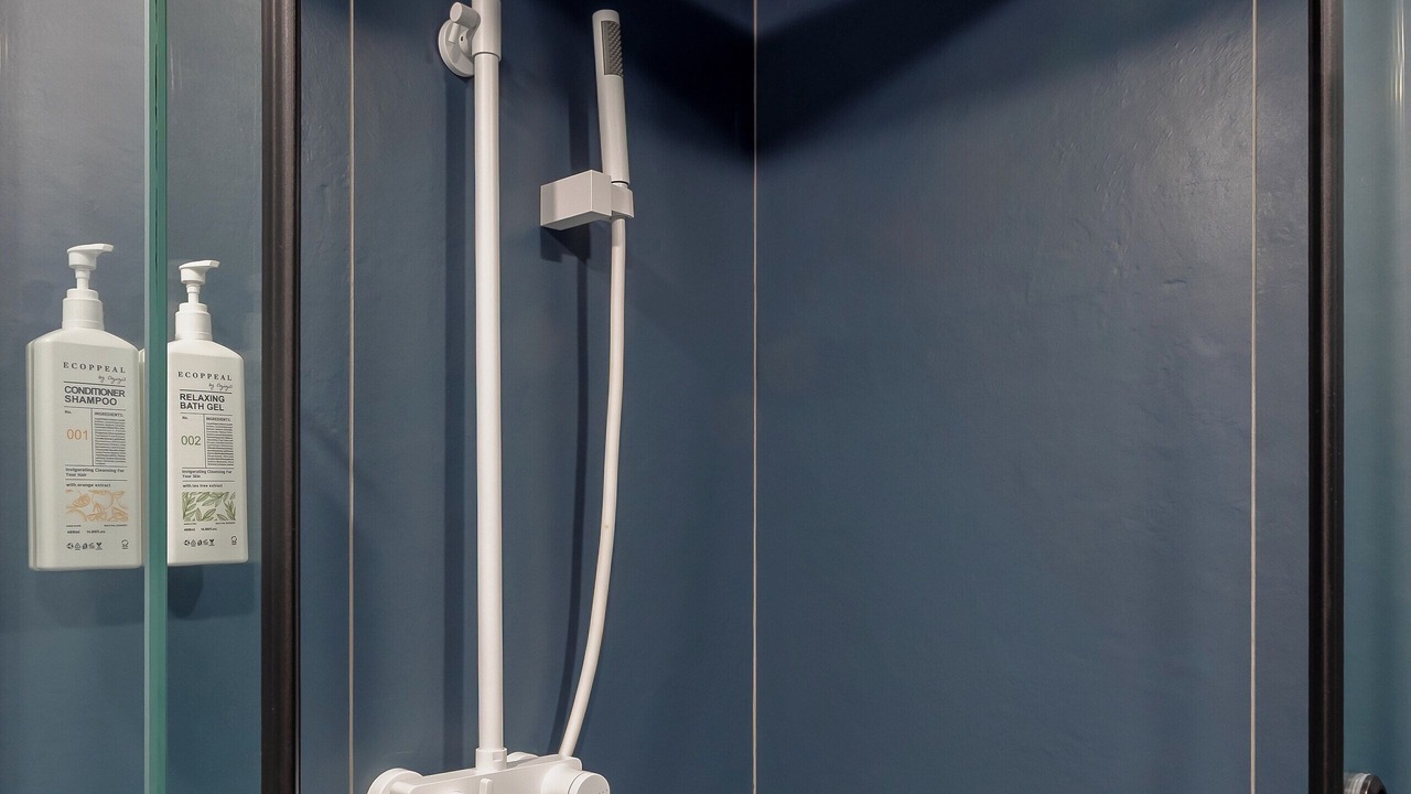Photo of Bathroom in Ioannina Town Centre