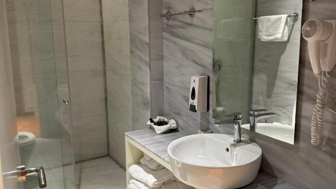 Photo of Bathroom in Bulqize