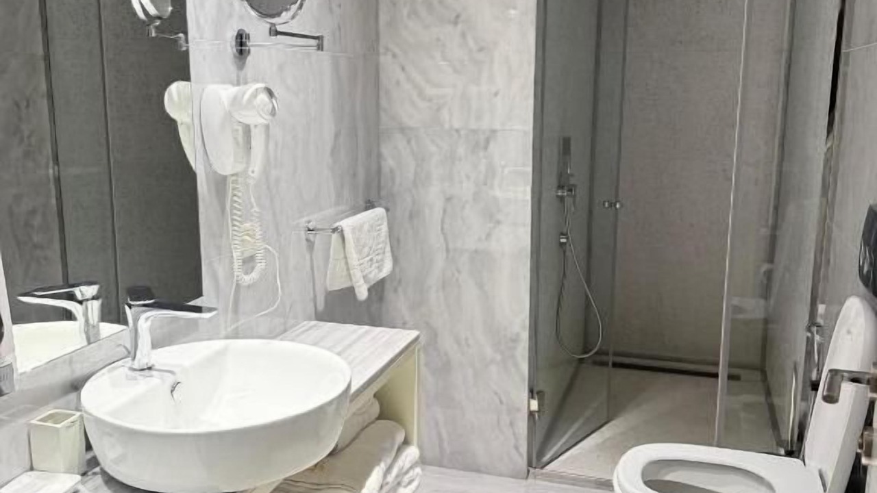 Photo of Bathroom in Bulqize