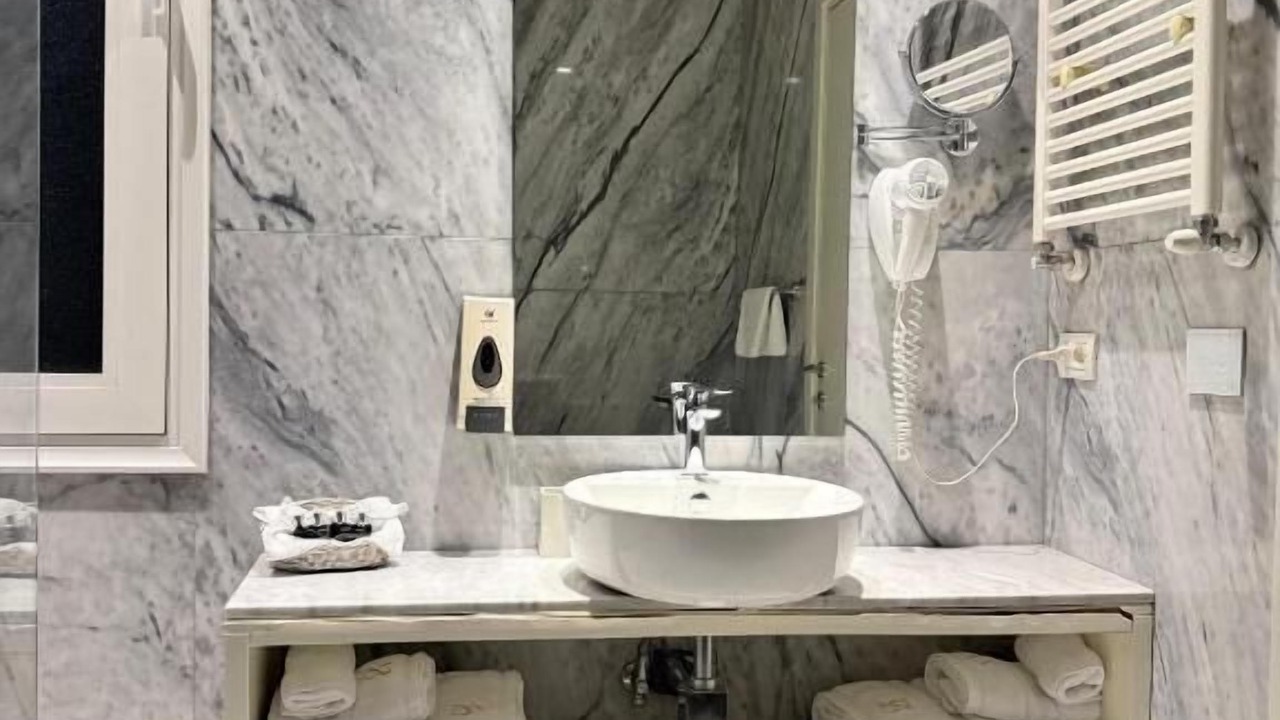 Photo of Bathroom in Bulqize