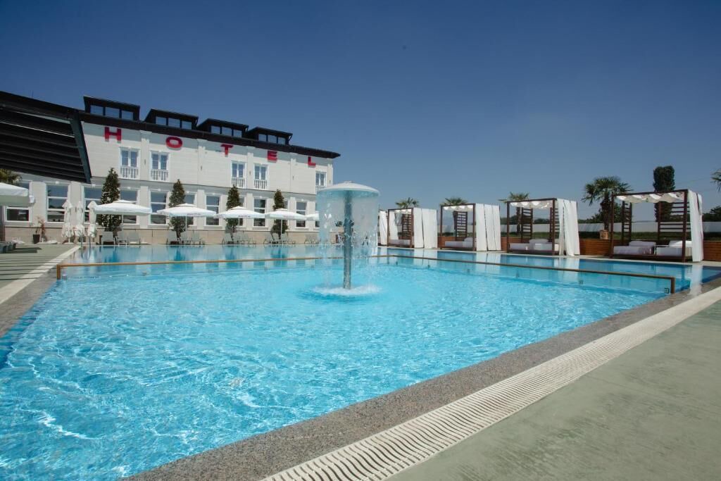 Photo of Outdoor in Bushat