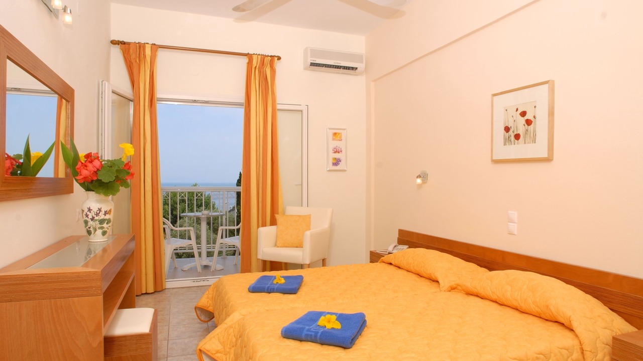 Photo of Bedroom in Ipsos