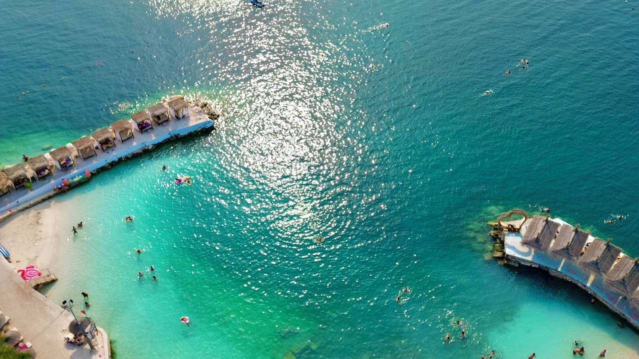 Photo of Others in Sarande